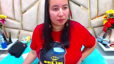 Snapshot of naomyprinces_ chatting on 02/12/25, 02:32 Bulma Heidi online show from 02/12/25, 02:32