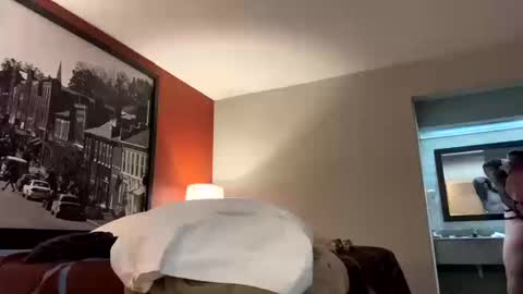 Snapshot of naples905 chatting on 10/18/25, 10:32 Sexy99 online show from 10/18/25, 10:32