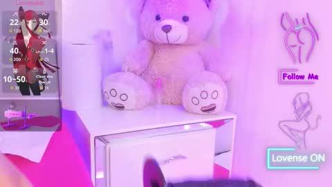 Snapshot of nara_pink chatting on 11/21/25, 02:16 nara_pink online show from 11/21/25, 02:16