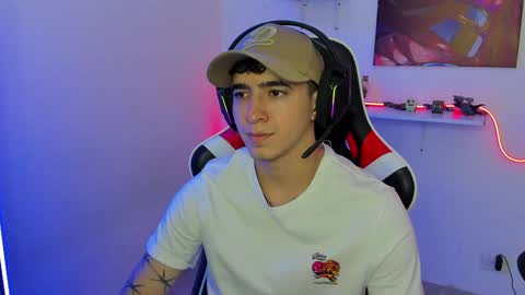 sebastian online show from 02/05/25, 06:24