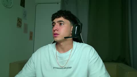 sebastian online show from 10/03/25, 03:58