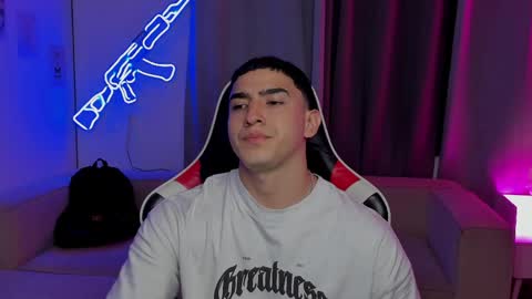 Snapshot of naranjo_seb chatting on 03/31/26, 03:08 sebastian online show from 03/31/26, 03:08