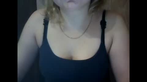 Snapshot of narcisjill chatting on 12/17/24, 04:53 NarcisJill online show from 12/17/24, 04:53