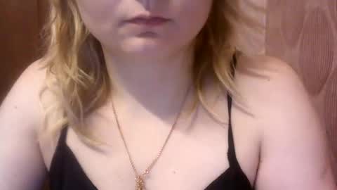 Snapshot of narcisjill chatting on 01/24/25, 01:03 NarcisJill online show from 01/24/25, 01:03