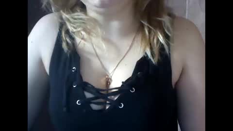 Snapshot of narcisjill chatting on 02/17/25, 11:44 NarcisJill online show from 02/17/25, 11:44