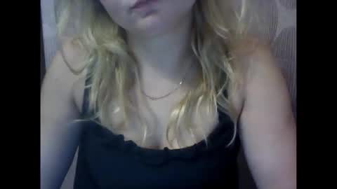 Snapshot of narcisjill chatting on 10/12/25, 03:00 NarcisJill online show from 10/12/25, 03:00