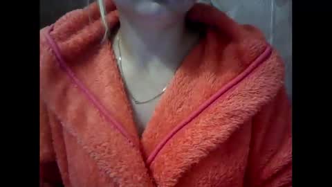 Snapshot of narcisjill chatting on 10/14/25, 12:44 NarcisJill online show from 10/14/25, 12:44