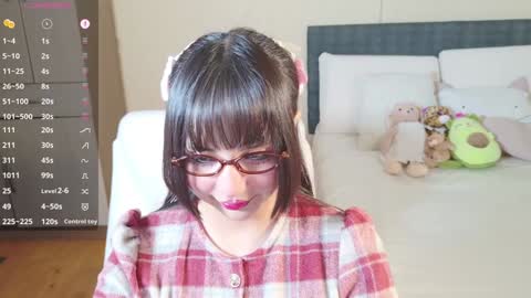 Snapshot of naree_masaki chatting on 12/23/24, 10:53 Naree online show from 12/23/24, 10:53