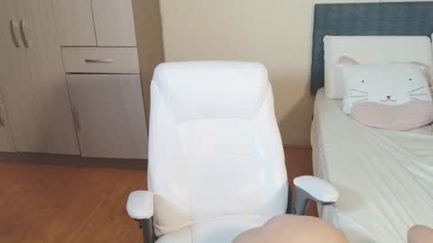 Snapshot of naree_masaki chatting on 01/19/25, 01:33 Naree online show from 01/19/25, 01:33