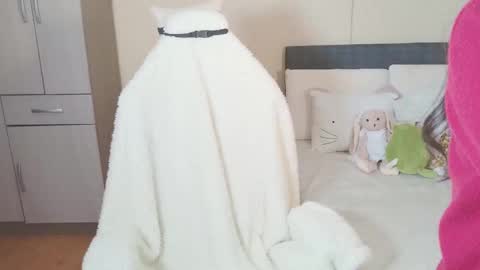 Snapshot of naree_masaki chatting on 02/14/25, 07:44 Naree online show from 02/14/25, 07:44