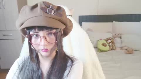 Snapshot of naree_masaki chatting on 02/22/25, 03:58 Naree online show from 02/22/25, 03:58