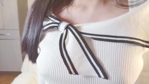 Snapshot of naree_masaki chatting on 02/25/25, 11:52 Naree online show from 02/25/25, 11:52