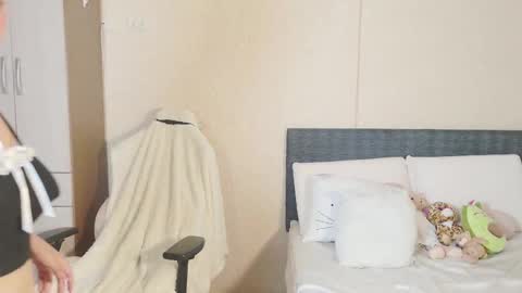 Snapshot of naree_masaki chatting on 03/04/25, 02:21 Naree online show from 03/04/25, 02:21