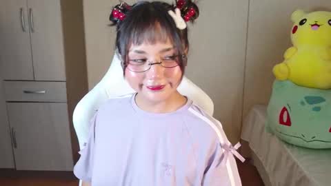 Snapshot of naree_masaki chatting on 02/14/26, 10:50 Naree online show from 02/14/26, 10:50