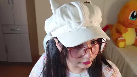 Snapshot of naree_masaki chatting on 02/18/26, 10:22 Naree online show from 02/18/26, 10:22