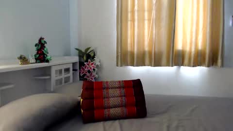 nareex online show from 12/19/25, 07:48