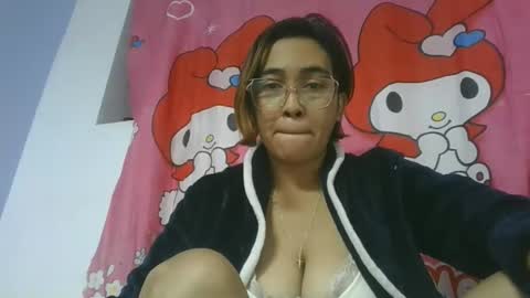 Snapshot of narindra884634 chatting on 05/27/26, 04:09 narindra884634 online show from 05/27/26, 04:09