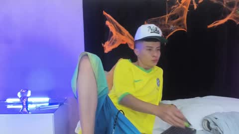 Nascary Fox online show from 10/03/25, 07:44