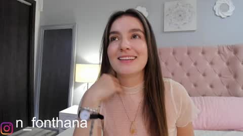 Snapshot of nashlyfontanna chatting on 12/19/24, 06:01 Nashly Fontana online show from 12/19/24, 06:01