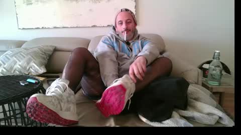 nassobout online show from 02/19/25, 12:33