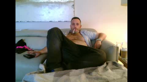 nassobout online show from 09/17/25, 11:17