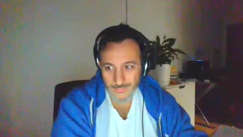 nassobout online show from 12/03/25, 10:30