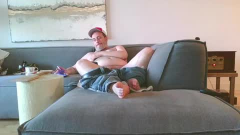 Snapshot of nassobout chatting on 05/17/26, 10:50 nassobout online show from 05/17/26, 10:50