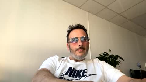 Snapshot of nassobout chatting on 05/30/26, 11:35 nassobout online show from 05/30/26, 11:35