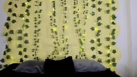 Maira online show from 02/21/25, 10:48