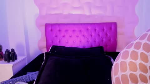 Maira online show from 11/13/25, 08:41