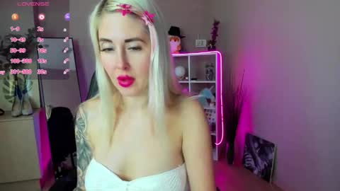 Snapshot of nastasya_cute chatting on 05/28/26, 01:47 Nastya online show from 05/28/26, 01:47