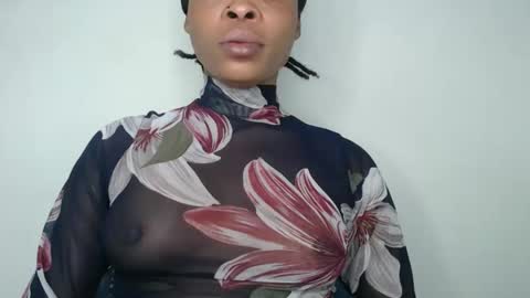 bella online show from 12/18/25, 03:51