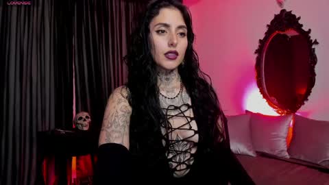 Snapshot of nasty_alice1 chatting on 04/19/26, 05:29 Goddess Alice online show from 04/19/26, 05:29