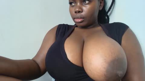 chimummy online show from 11/18/25, 04:39