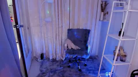 VALERIA online show from 09/22/25, 05:09