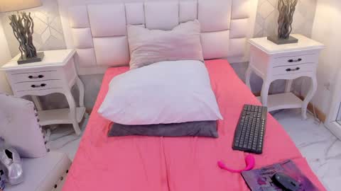 Snapshot of nastya_fantasy chatting on 01/22/25, 05:28 Nastya online show from 01/22/25, 05:28