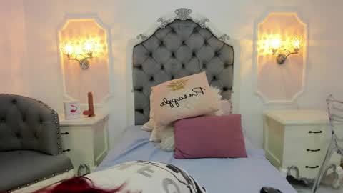 Snapshot of nastya_fantasy chatting on 02/25/25, 11:19 Nastya online show from 02/25/25, 11:19