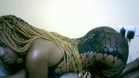 Marie online show from 09/11/25, 06:13