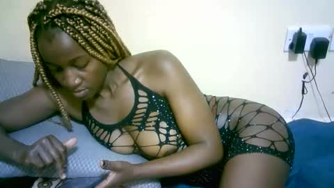 Marie online show from 09/14/25, 07:35