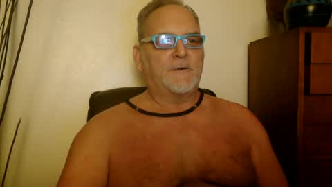 Snapshot of nastydaddyfatcock8 chatting on 01/07/25, 05:01 Daddy online show from 01/07/25, 05:01