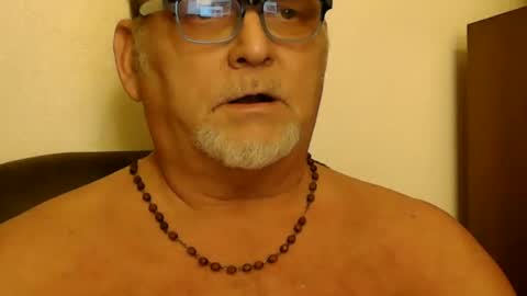 Daddy online show from 02/11/25, 06:30