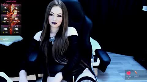 nastykatty_ online show from 10/31/25, 10:22