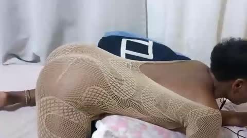 Melody online show from 10/03/25, 01:24