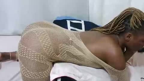 Melody online show from 10/12/25, 07:51