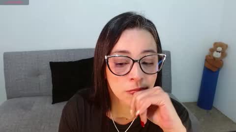 nathalia online show from 10/24/25, 12:52