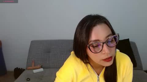 Snapshot of nat4youlove chatting on 01/09/26, 12:02 nathalia online show from 01/09/26, 12:02