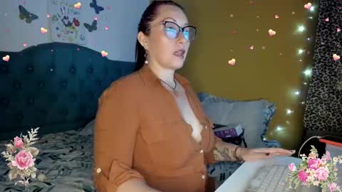 Snapshot of nata_paris chatting on 02/20/25, 12:08 Natalia online show from 02/20/25, 12:08