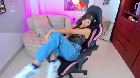 Snapshot of nataasha___ chatting on 01/21/25, 03:26 NATASHA online show from 01/21/25, 03:26