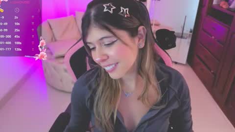 Snapshot of nataasha___ chatting on 11/28/25, 03:42 NATASHA online show from 11/28/25, 03:42