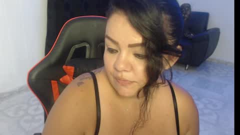 Nata Ramirez online show from 02/01/25, 06:43